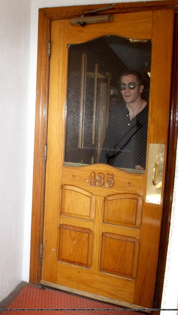 002.jpg